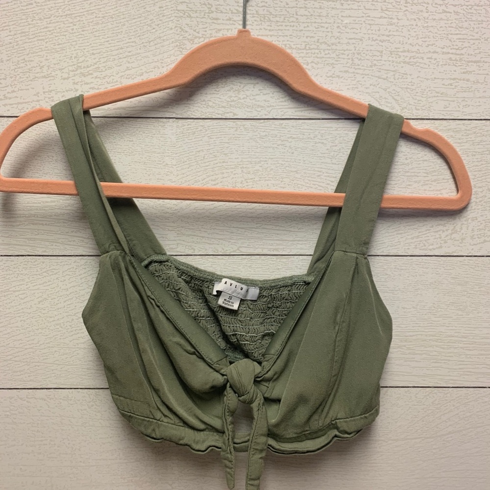 OLIVE KNOT CROP
